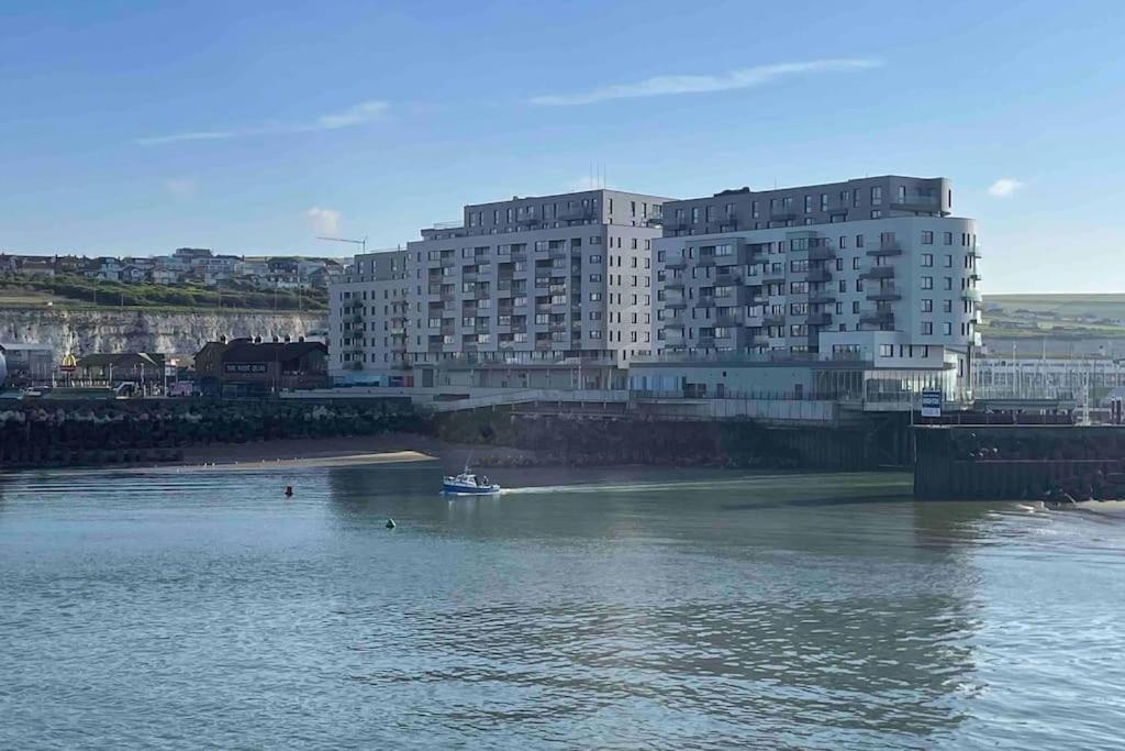 Comfortable Flat Close To The Beach Brighton Exterior photo
